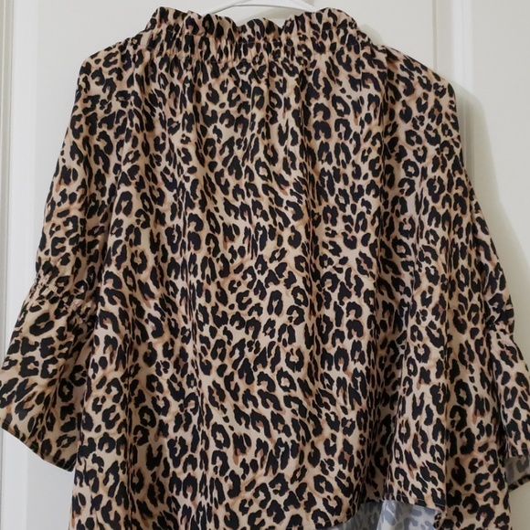 Top - Picture 2 of 3